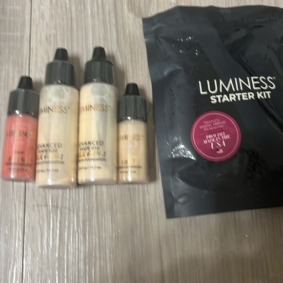 Luminess Air w/Starter Kit - Picture 6 of 7